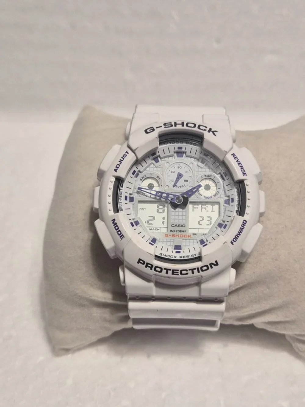 Casio G Shock Gloss white